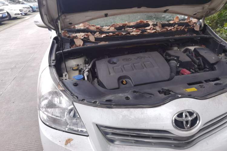 Used Toyota Verso 2012 180G CVT Comfortable Multi-Function Version Engine Bay Right