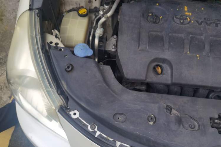 Used Toyota Verso 2012 180G CVT Comfortable Multi-Function Version Engine Bay Right
