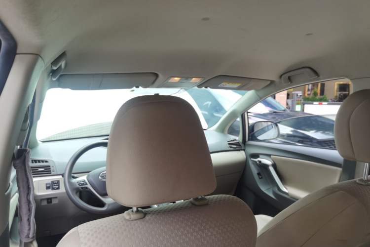 Used Toyota Verso 2012 180G CVT Comfortable Multi-Function Version Headliner