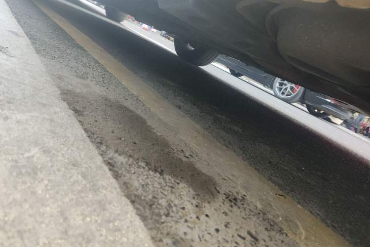 Used Toyota Verso 2012 180E CVT Elite Multi-Function Version Left Side Sill