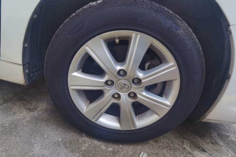 Used Toyota Verso 2012 180G CVT Comfortable Multi-Function Version Right Front Wheel Hub