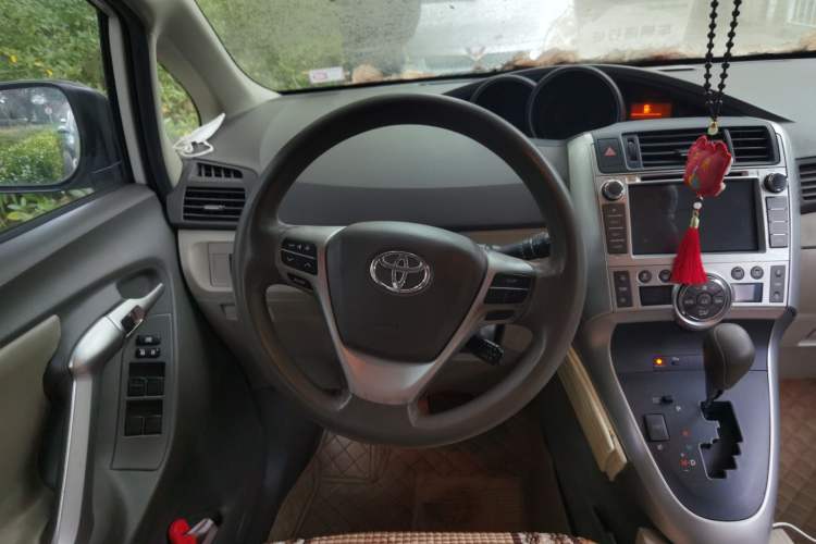 Used Toyota Verso 2012 180G CVT Comfortable Multi-Function Version Steering Wheel