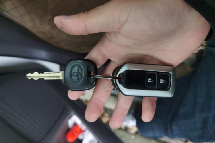 Used Toyota Verso 2012 180G CVT Comfortable Multi-Function Version Vehicle Key