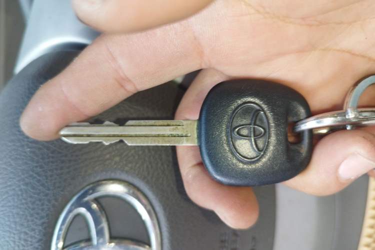 Used Toyota Verso 2012 180E CVT Elite Multi-Function Version Vehicle Key