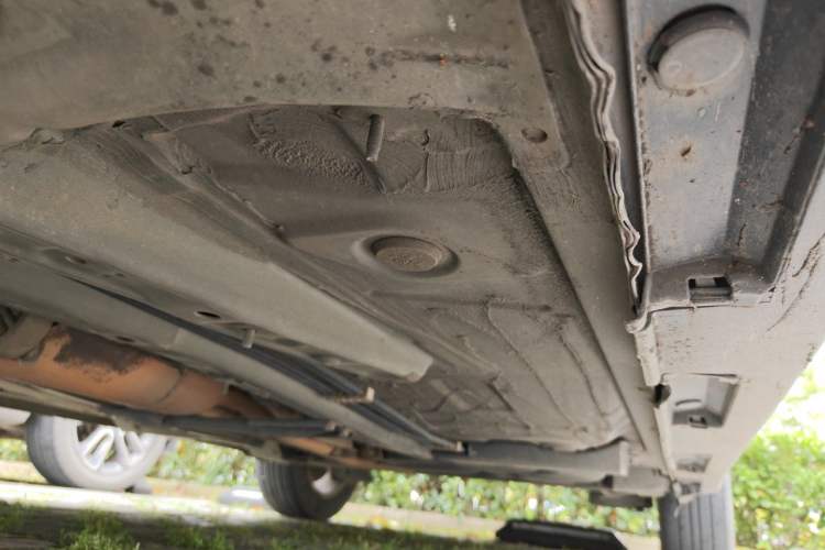 Used Toyota Verso 2014 Starlight 180E CVT Elite Edition Chassis Front Left