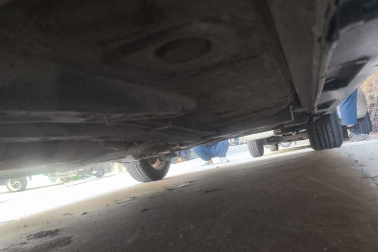 Used Toyota Verso 2014 Starlight 180E CVT Elite Edition Chassis Front Left