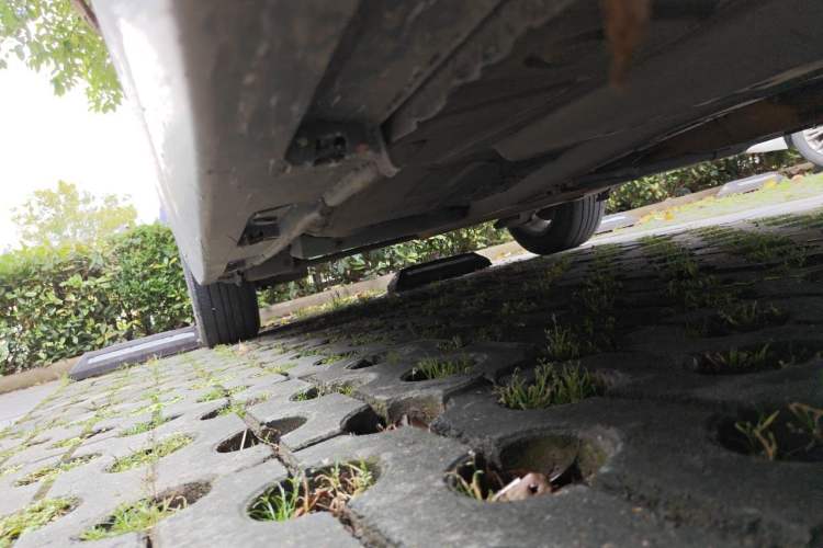 Used Toyota Verso 2014 Starlight 180E CVT Elite Edition Chassis Front Right