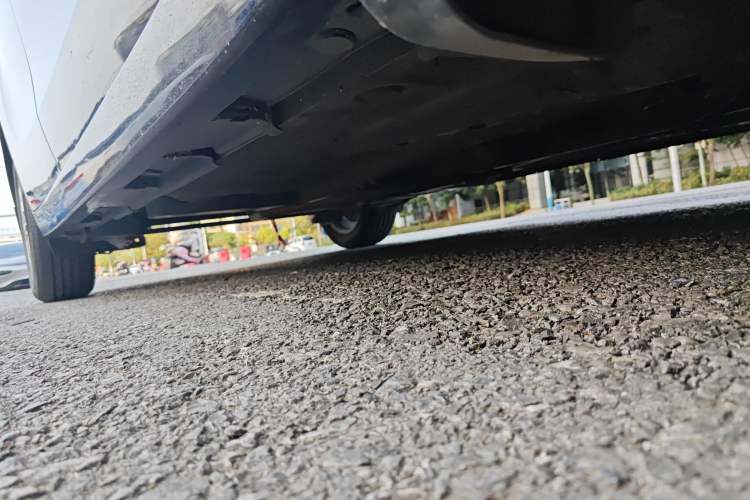 Used Toyota Verso 2014 Starlight 180E CVT Elite Edition Chassis Front Right