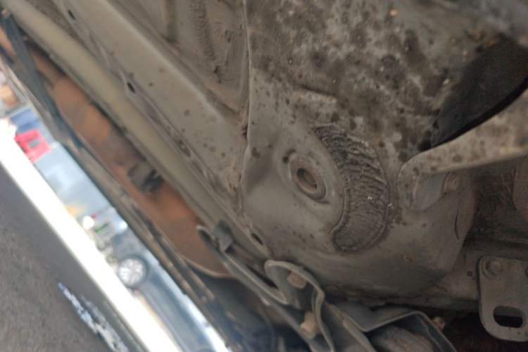 Used Toyota Verso 2014 Starlight 180E CVT Elite Edition Chassis Front Right