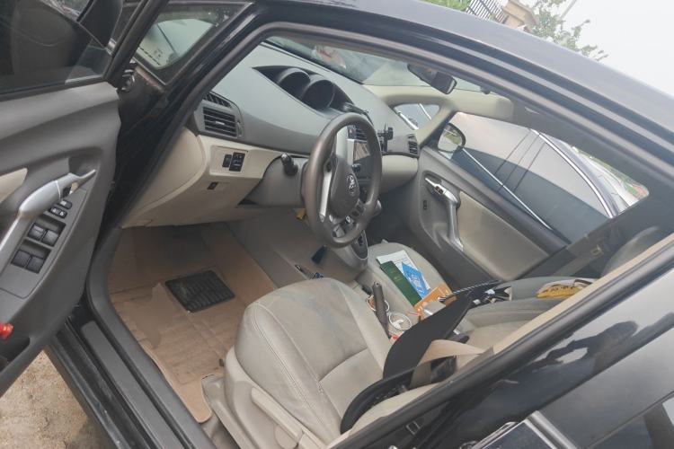 Used Toyota Verso 2014 Starlight 180E CVT Elite Edition Driver Seat