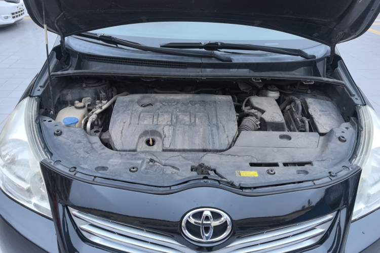 Used Toyota Verso 2014 Starlight 180E CVT Elite Edition Engine Bay