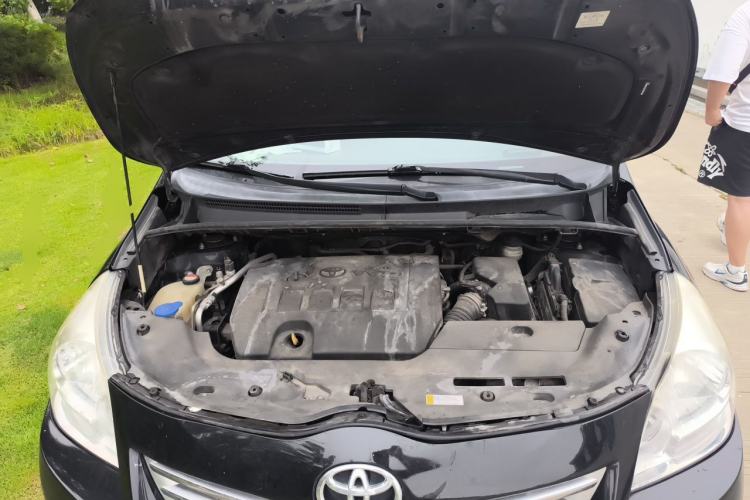 Used Toyota Verso 2014 Starlight 180E CVT Elite Edition Engine Bay