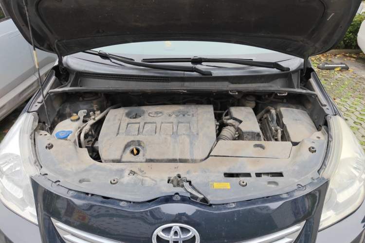 Used Toyota Verso 2014 Starlight 180E CVT Elite Edition Engine Bay