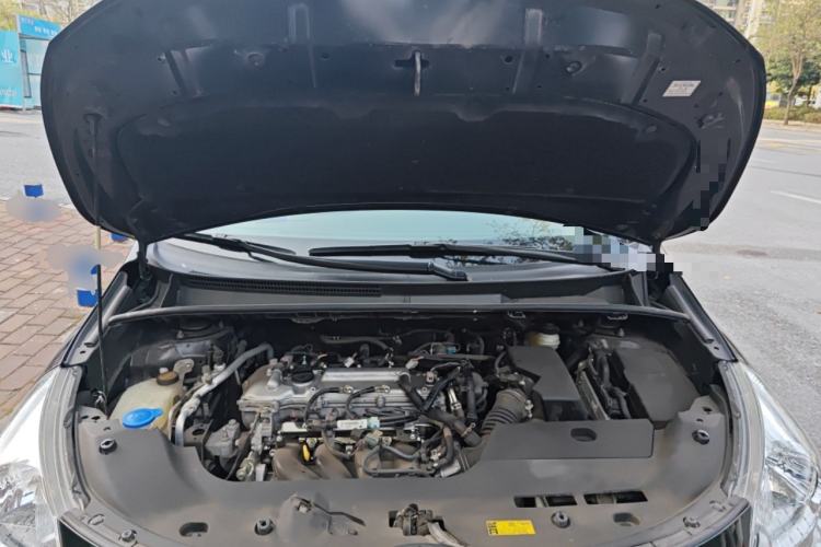 Used Toyota Verso 2014 Starlight 180E CVT Elite Edition Engine Bay