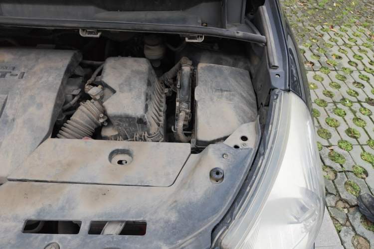 Used Toyota Verso 2014 Starlight 180E CVT Elite Edition Engine Bay Left