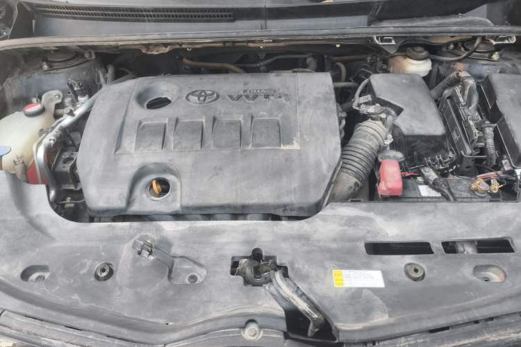 Used Toyota Verso 2014 Starlight 180E CVT Elite Edition Engine Bay
