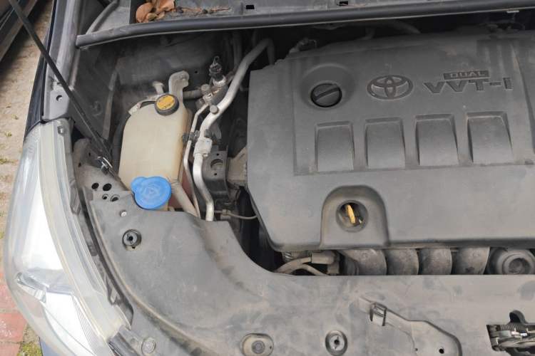 Used Toyota Verso 2014 Starlight 180E CVT Elite Edition Engine Bay Right