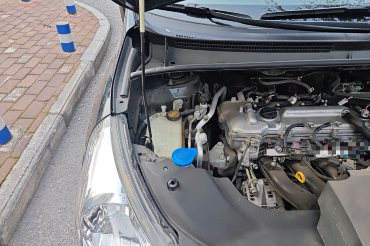 Used Toyota Verso 2014 Starlight 180E CVT Elite Edition Engine Bay Right