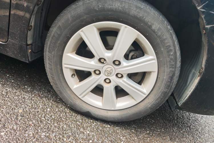 Used Toyota Verso 2014 Starlight 180E CVT Elite Edition Exterior 1