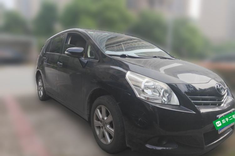 Used Toyota Verso 2014 Starlight 180E CVT Elite Edition Front Right 45 Deg