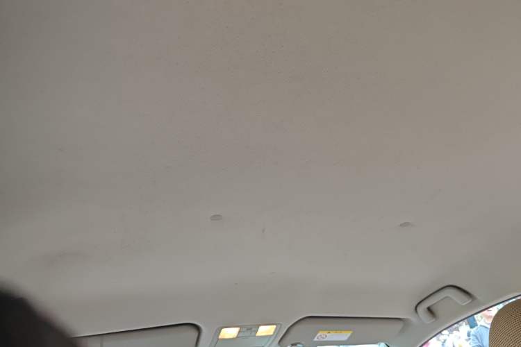 Used Toyota Verso 2014 Starlight 180E CVT Elite Edition Headliner