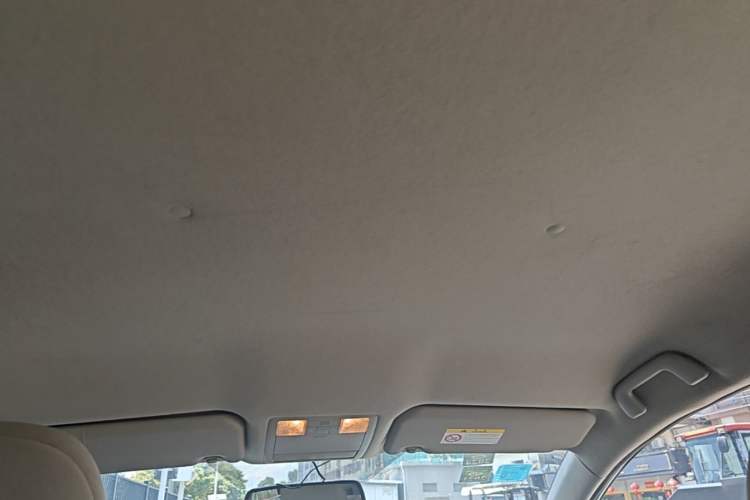 Used Toyota Verso 2014 Starlight 180E CVT Elite Edition Headliner