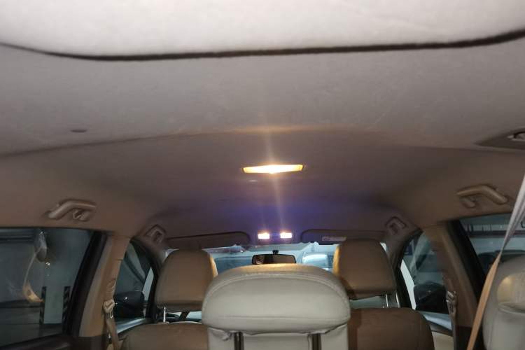 Used Toyota Verso 2014 Starlight 180E CVT Elite Edition Headliner