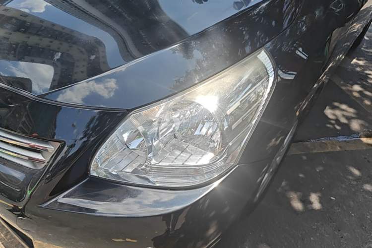 Used Toyota Verso 2014 Starlight 180E CVT Elite Edition Left Front Headlight
