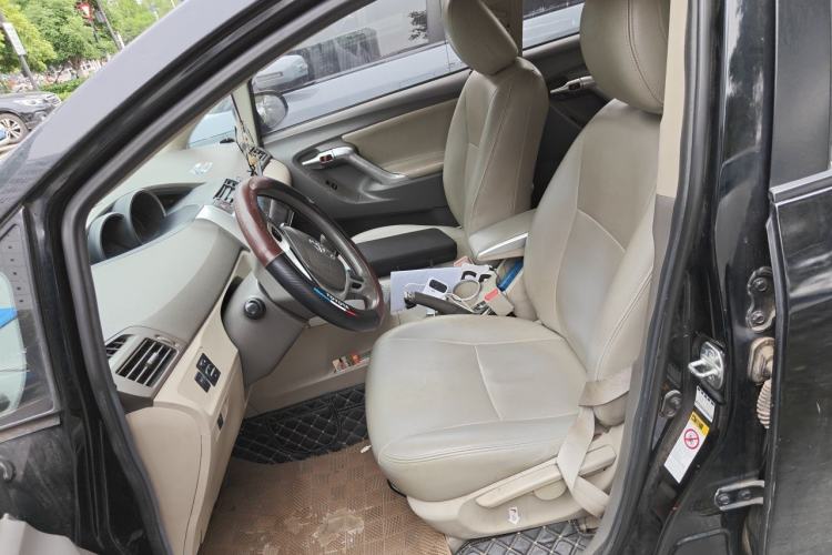Used Toyota Verso 2014 Starlight 180E CVT Elite Edition Left Front Seat