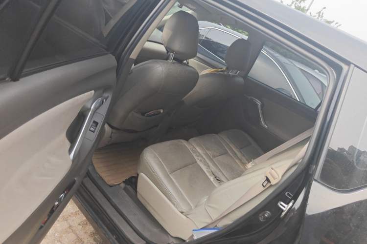 Used Toyota Verso 2014 Starlight 180E CVT Elite Edition Left Rear Seat