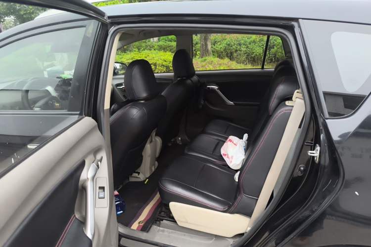 Used Toyota Verso 2014 Starlight 180E CVT Elite Edition Left Rear Seat