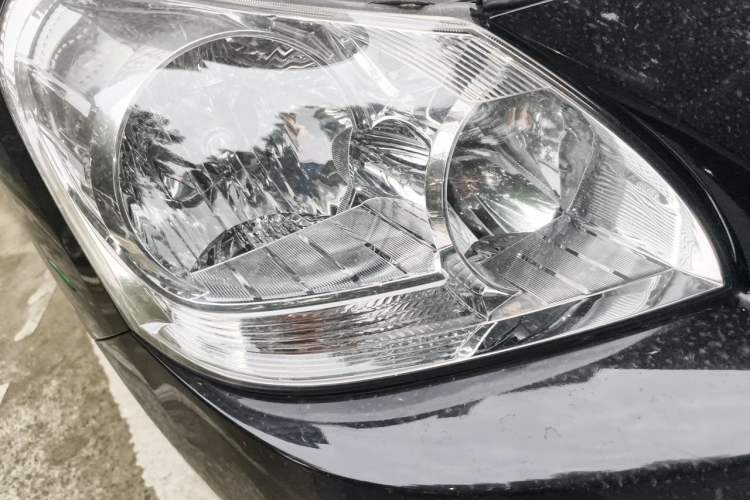 Used Toyota Verso 2014 Starlight 180E CVT Elite Edition Right Front Headlight