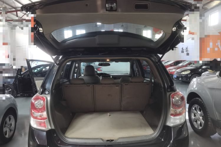 Used Toyota Verso 2014 Starlight 180E CVT Elite Edition Trunk