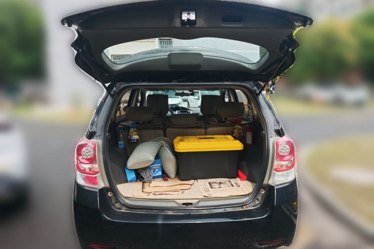 Used Toyota Verso 2014 Starlight 180E CVT Elite Edition Trunk