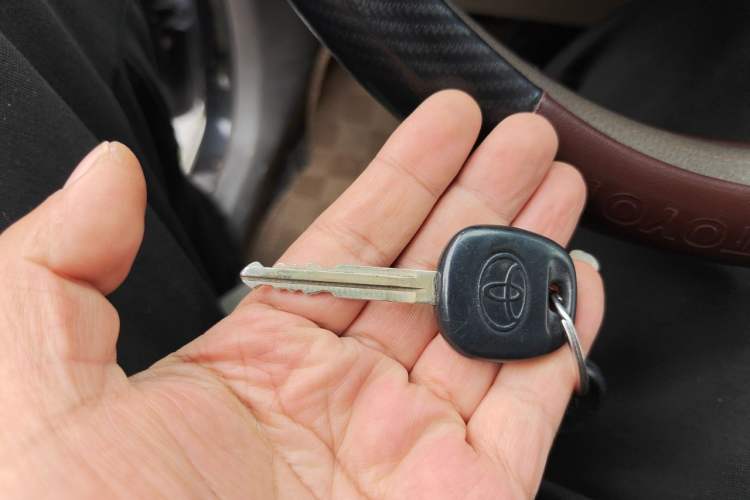 Used Toyota Verso 2014 Starlight 180E CVT Elite Edition Vehicle Key