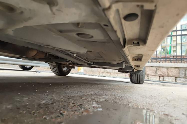 Used Toyota Verso 2014 Starlight 180E CVT Elite Edition Chassis Front Left