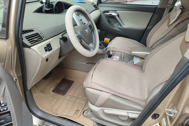 Used Toyota Verso 2014 Starlight 180E CVT Elite Edition Driver Seat