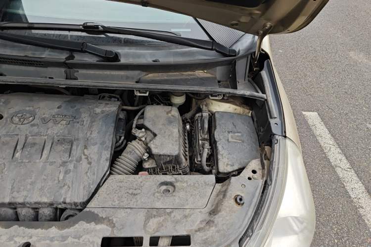 Used Toyota Verso 2014 Starlight 180E CVT Elite Edition Engine Bay Left