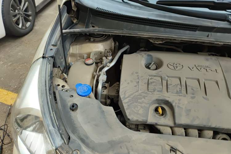 Used Toyota Verso 2014 Starlight 180E CVT Elite Edition Engine Bay Right