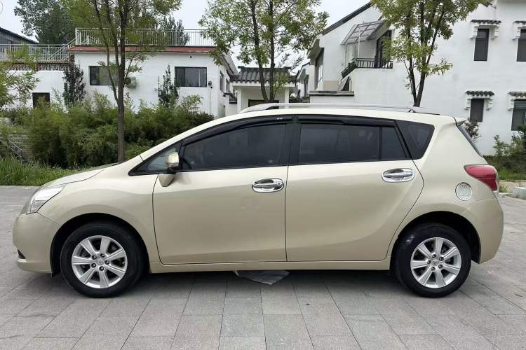 Used Toyota Verso 2014 Starlight 180G CVT Comfortable Multi-Function Edition Exterior 2