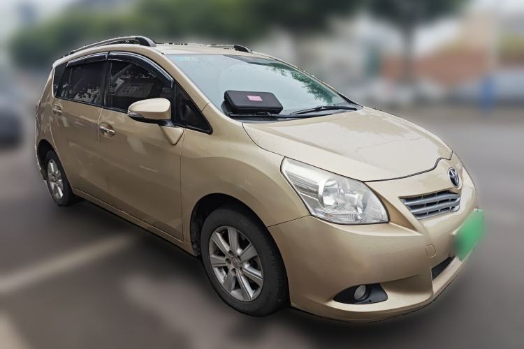 Used Toyota Verso 2014 Starlight 180E CVT Elite Edition Front Right 45 Deg