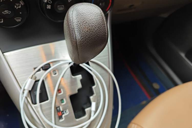 Used Toyota Verso 2014 Starlight 180E CVT Elite Edition Gear Lever