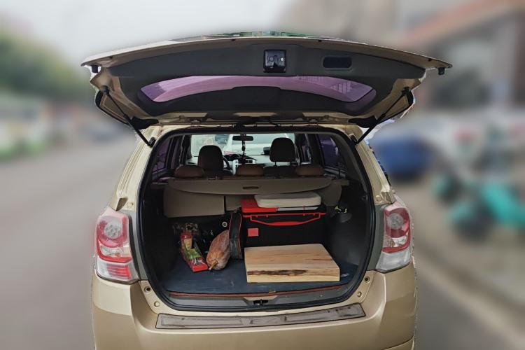 Used Toyota Verso 2014 Starlight 180E CVT Elite Edition Trunk