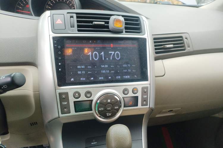 Used Toyota Verso 2014 Starlight 180G CVT Comfort Edition Audio And AC Panel