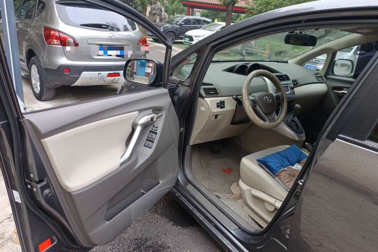 Used Toyota Verso 2014 Starlight 180E CVT Elite Edition Driver Seat