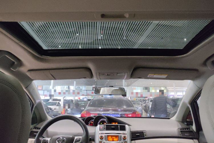 Used Toyota Verso 2014 Starlight 180G CVT Deluxe Multi-Function Edition Headliner