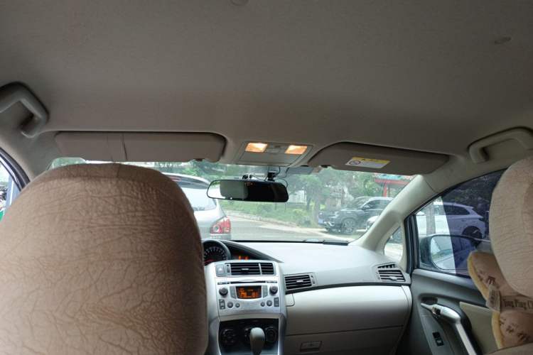 Used Toyota Verso 2014 Starlight 180E CVT Elite Edition Headliner
