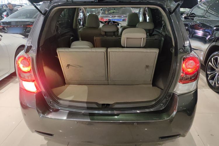 Used Toyota Verso 2014 Starlight 180G CVT Deluxe Multi-Function Edition Trunk