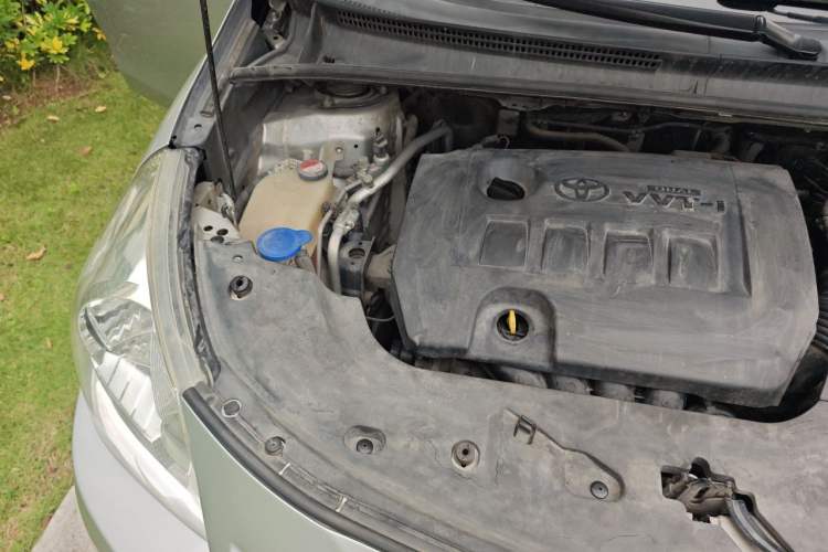 Used Toyota Verso 2014 Starlight 180E CVT Elite Multi-Function Edition Engine Bay Right
