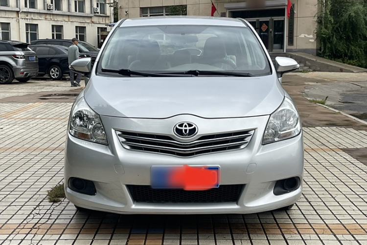 Used Toyota Verso 2014 Starlight 180E CVT Elite Edition Exterior 2